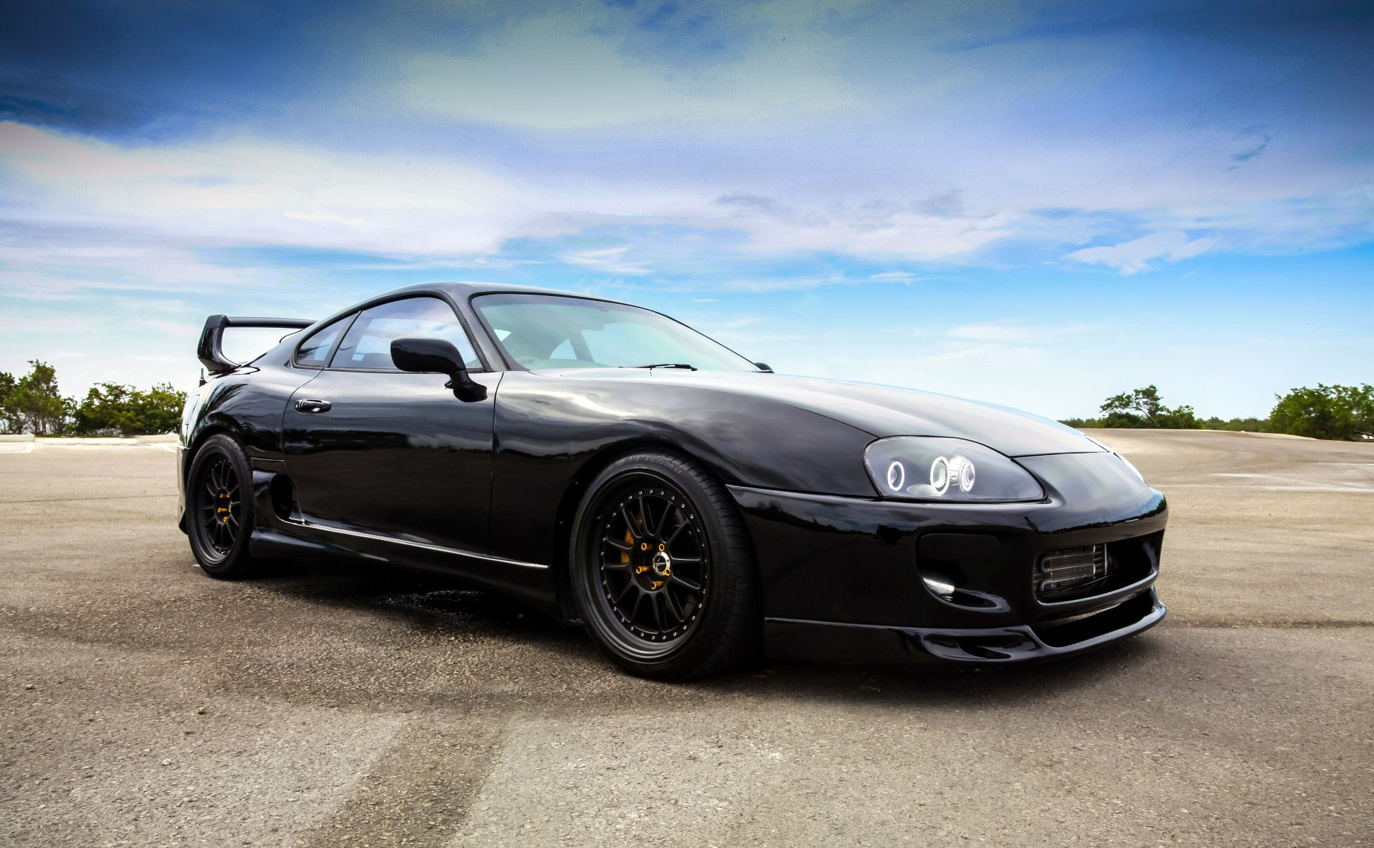 toyota ci-dessus noir avant toyota supra noir