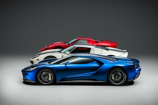 Ford gt concept in diversi colori