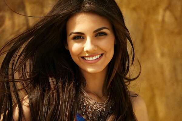 Victoria justice, bright smile