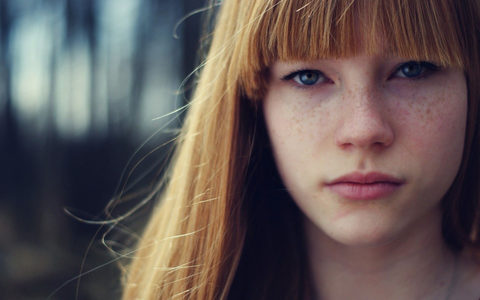 cara chica vista pecas