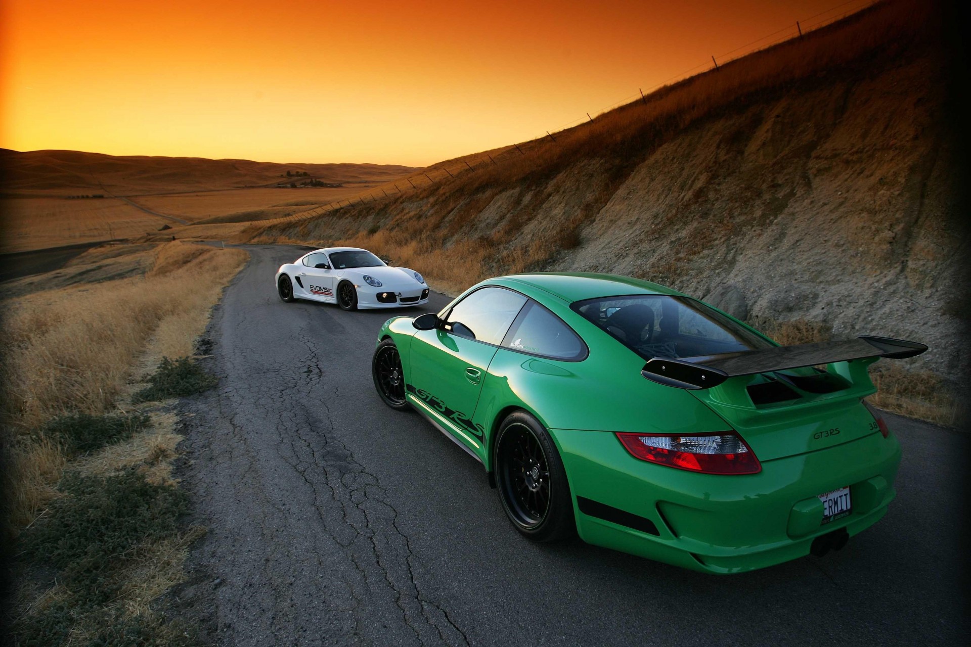 porsche gt-3 sunset