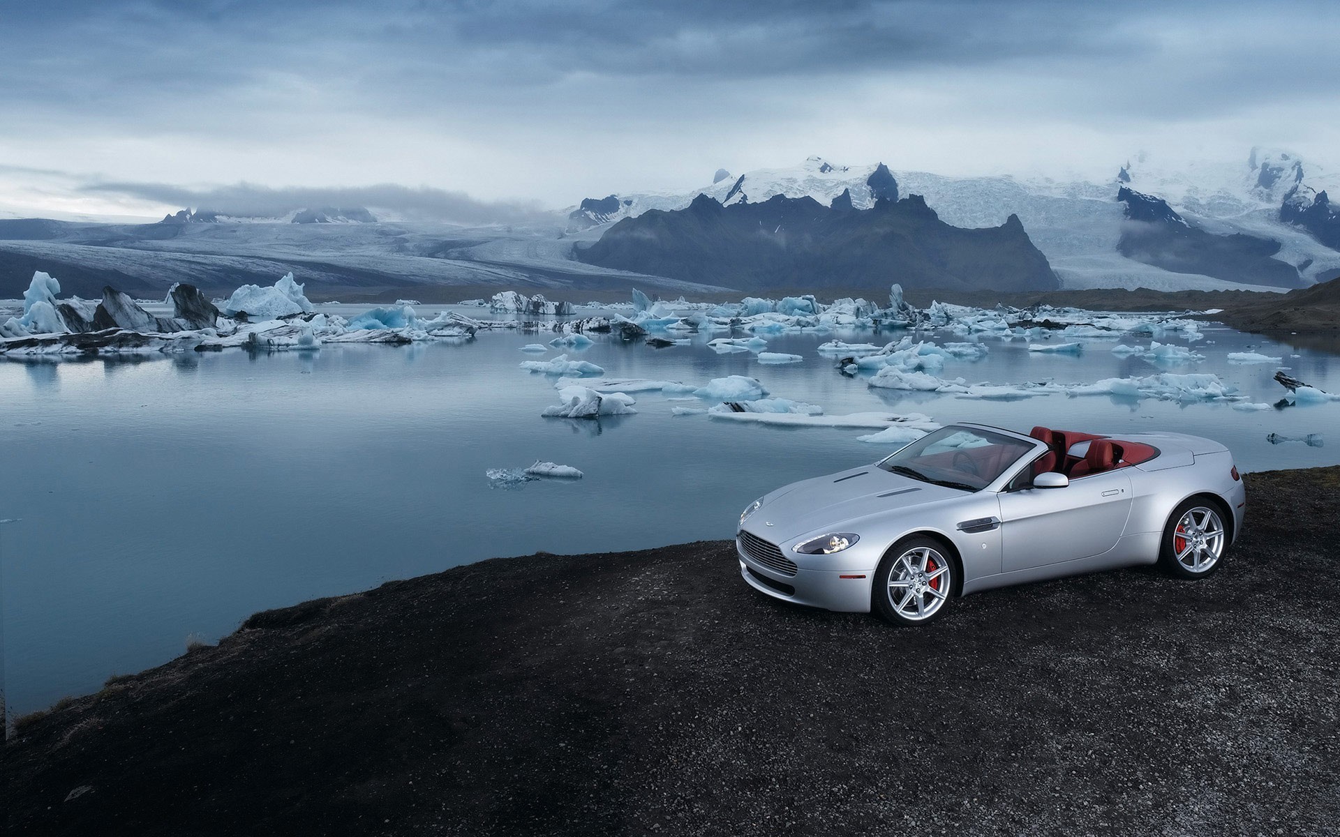 aston martin vantage roadster eisberg