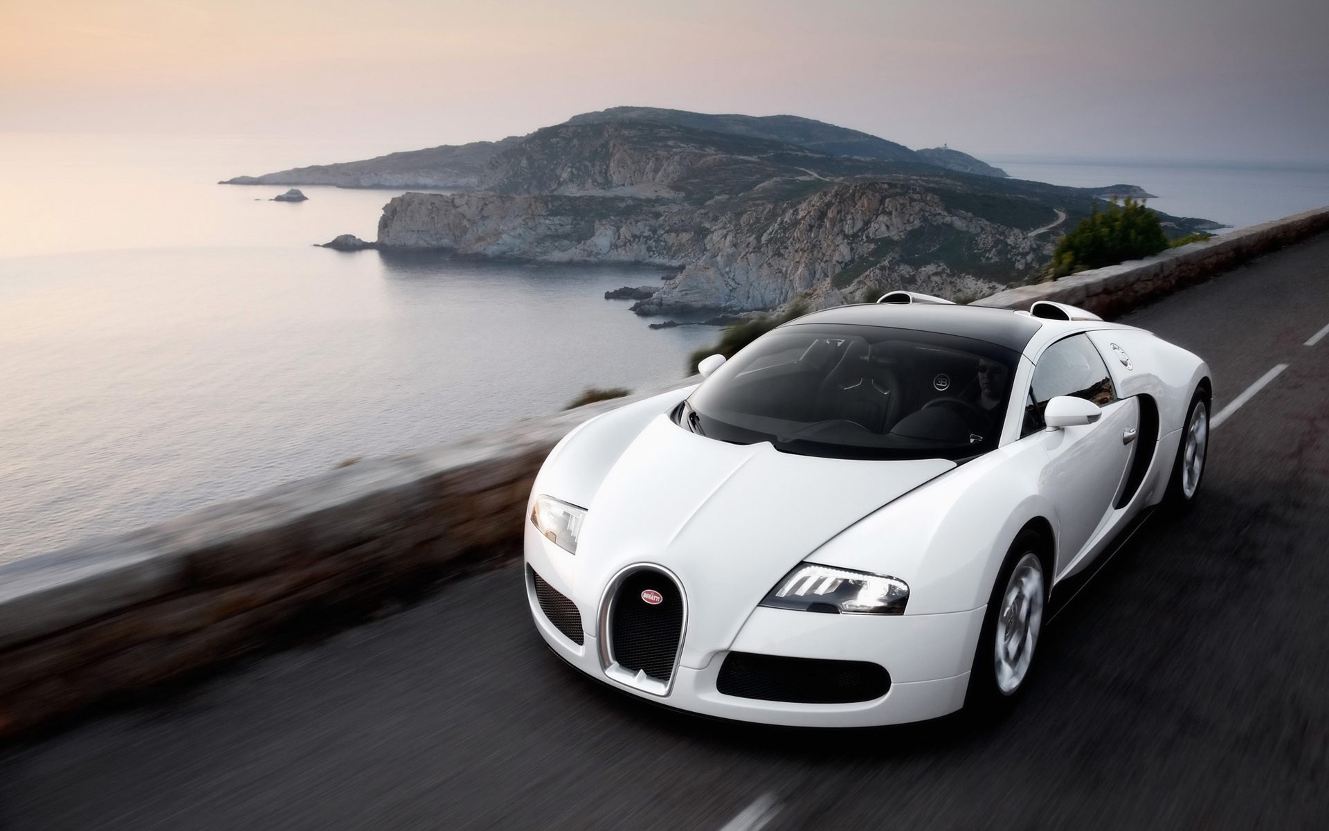 bugatti veyron blanco carretera mar