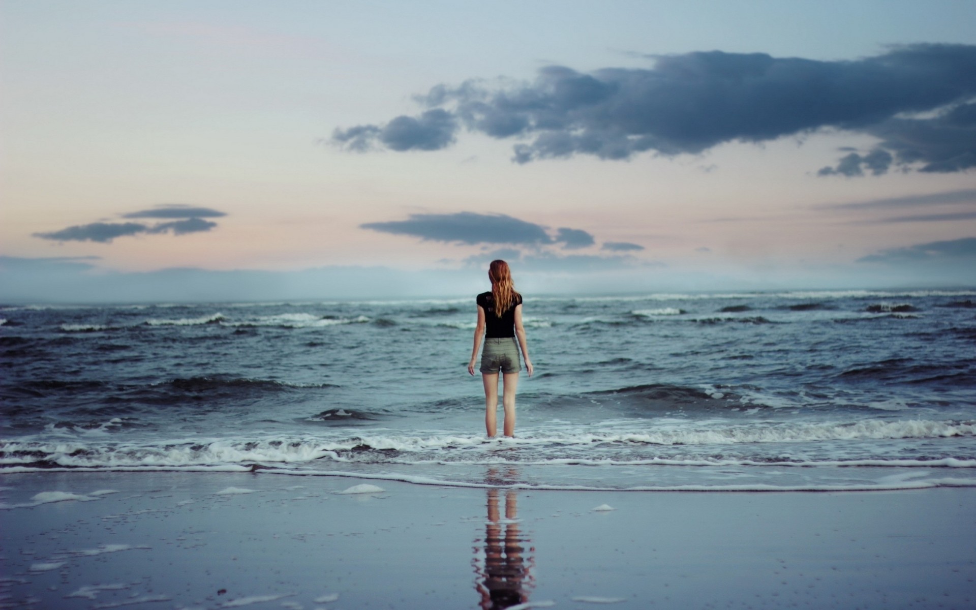 vague nuages mer fille ciel