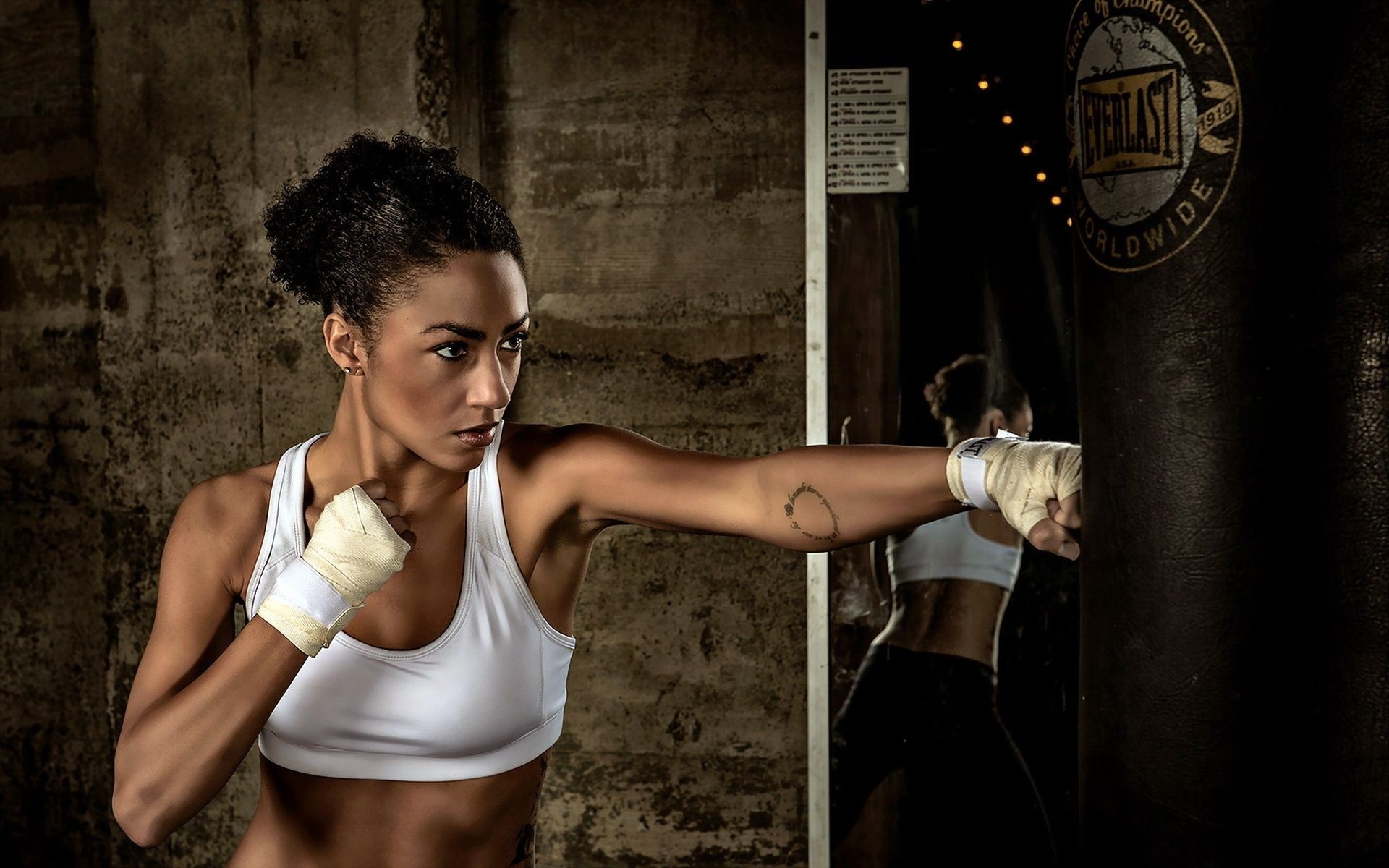 boxe ragazza sport allenamento