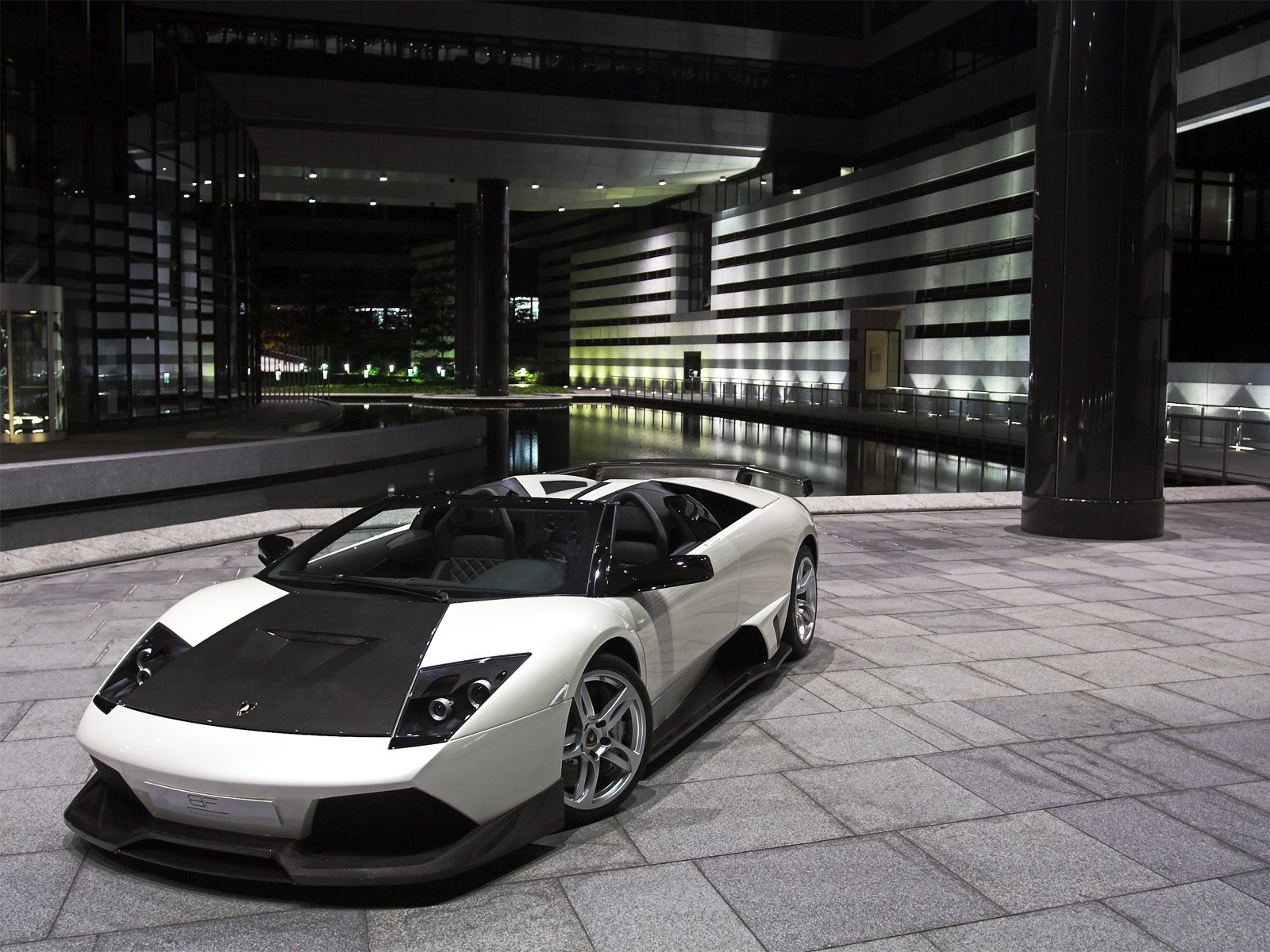 lamborghini grau supercar