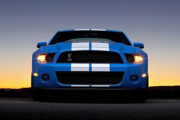Voiture de sport Ford Shelby