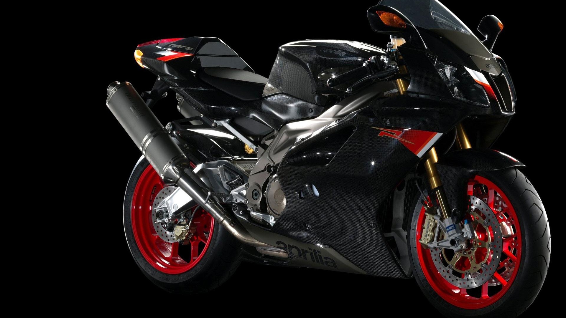 motocykl aprilia czarny czerwony