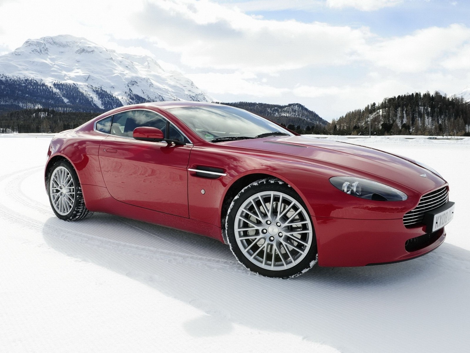 aston martin invierno nieve