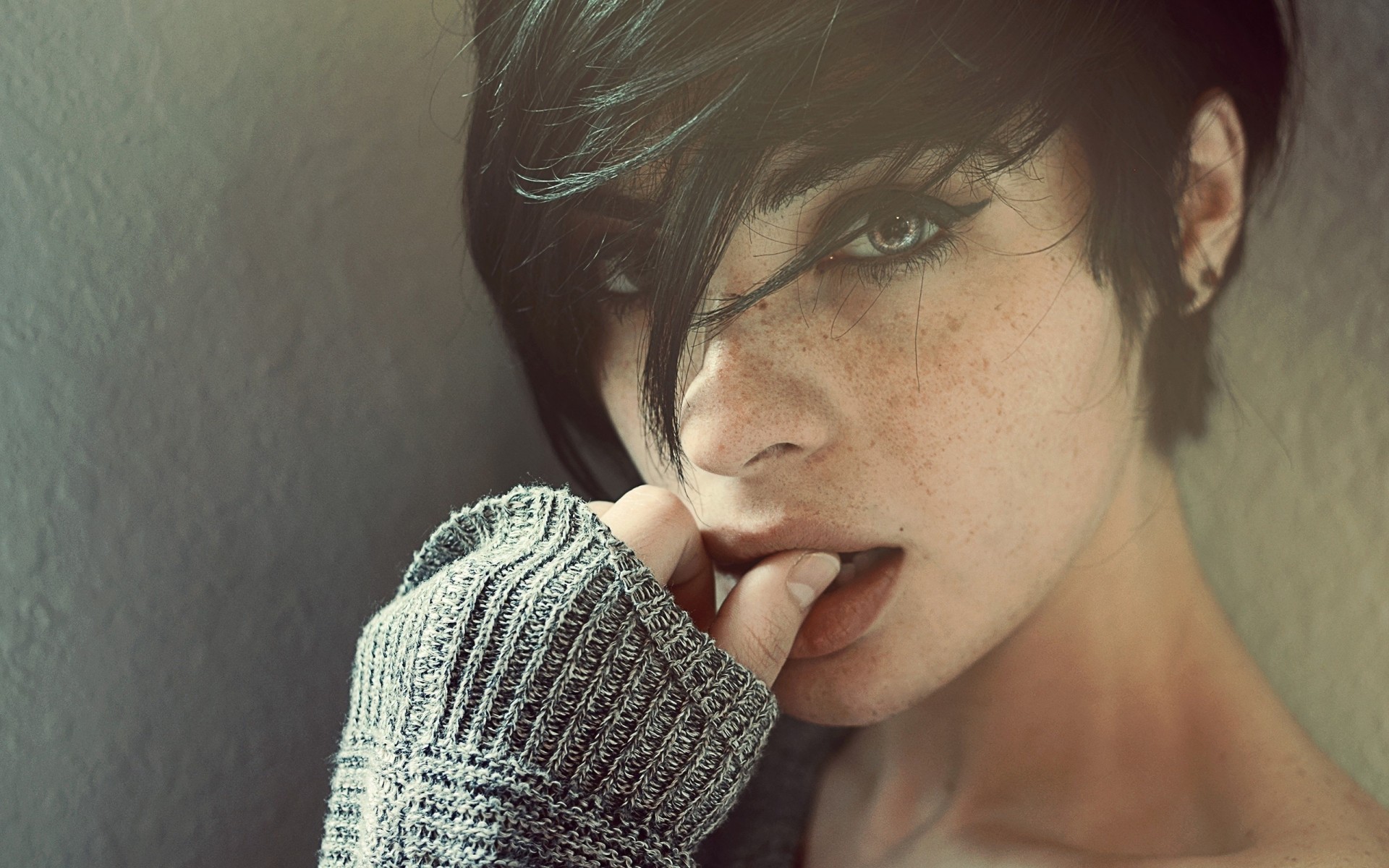 hort hair face freckles black hair faces women