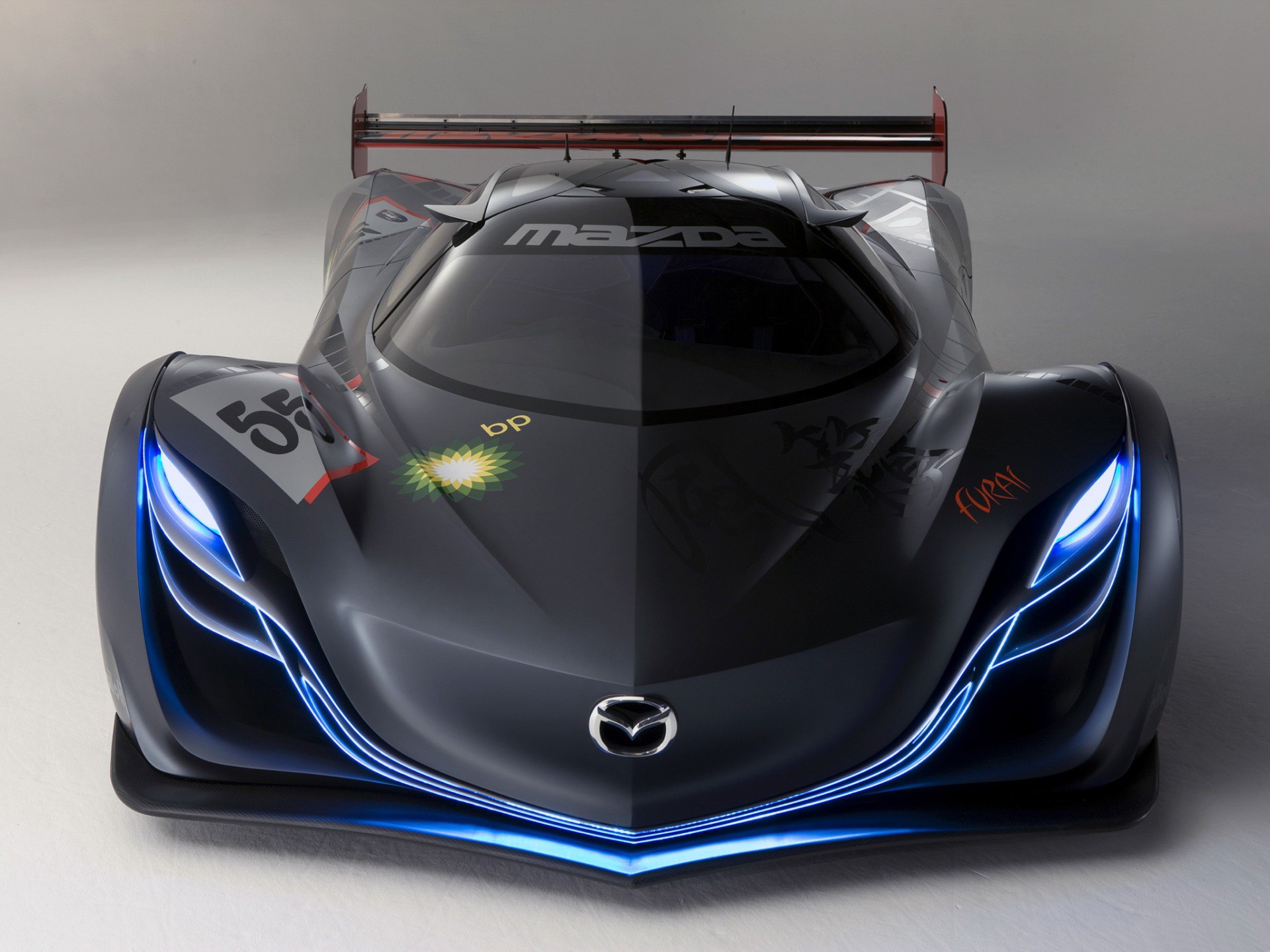 concetto di mazda furai anteriore neon