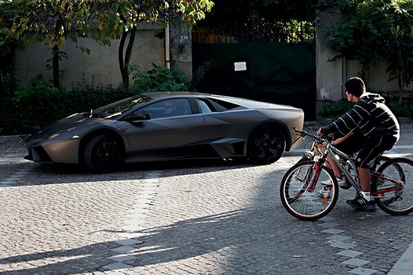 Coche deportivo Lamborghini innovador