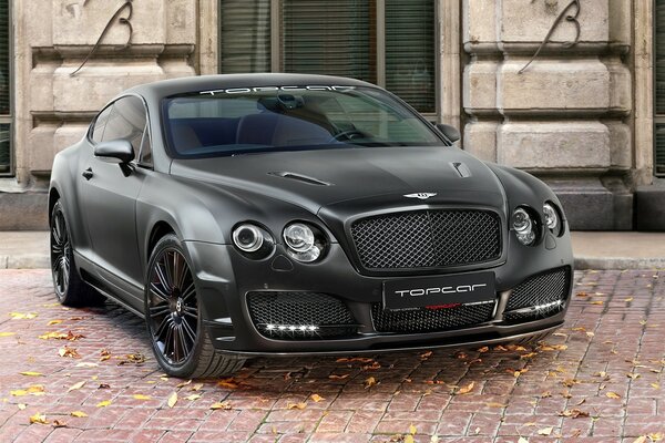 Voiture Bentley noire élégante