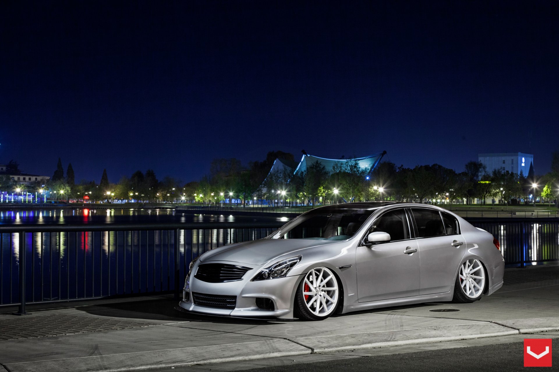 infiniti g37 vossen räder auto auto stadt nacht