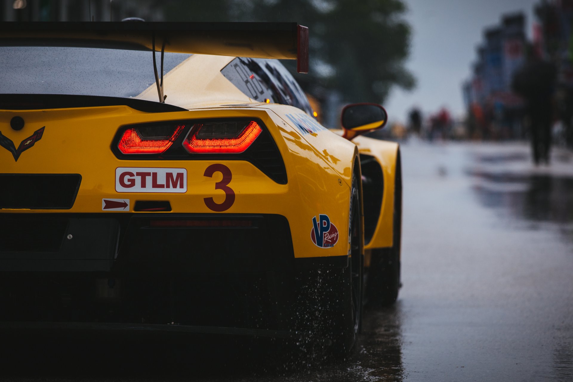 chevrolet corvette c7.r rear view supercar