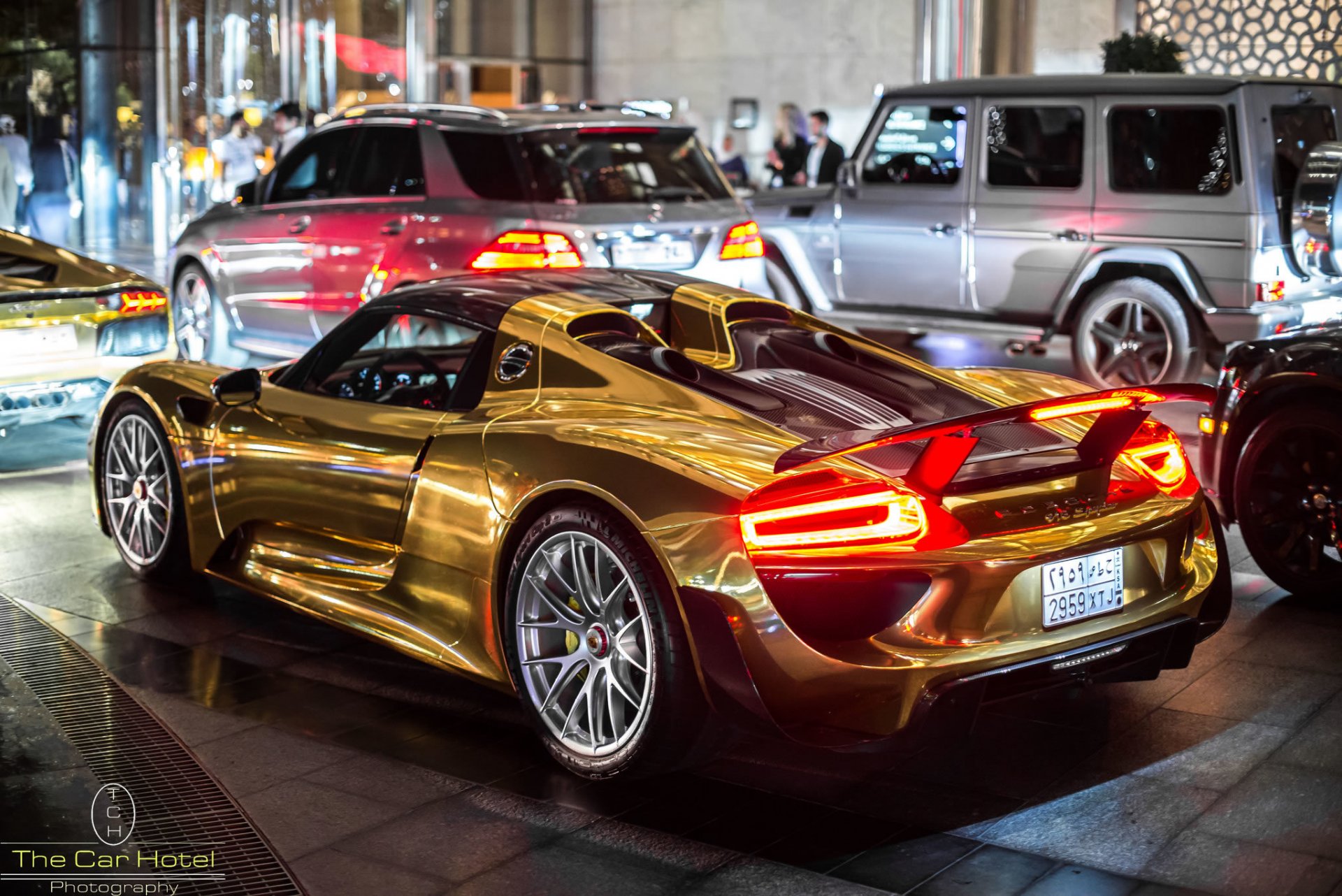 porsche spyder golden car