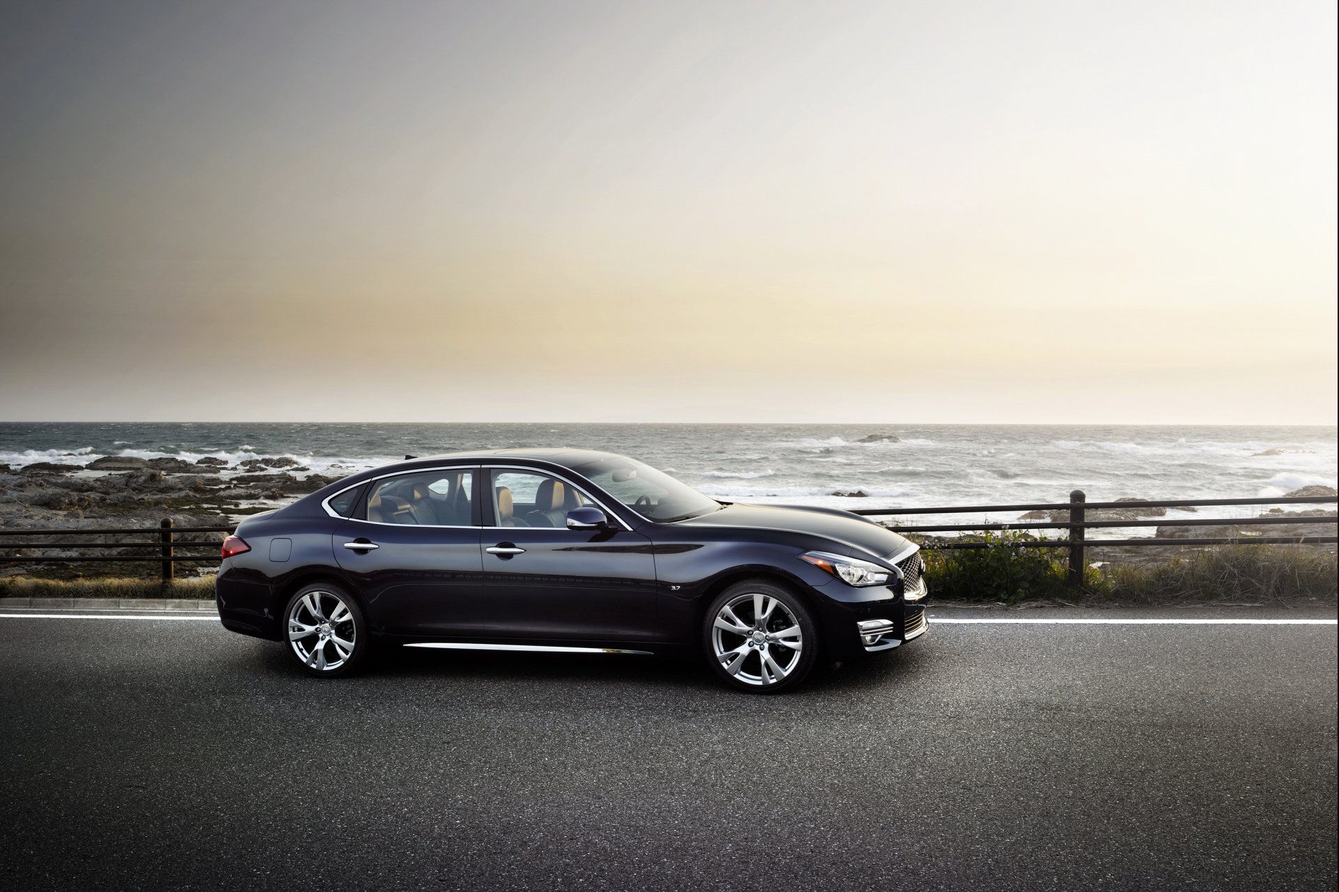 infiniti 2015 q70l noir métallique côté voiture photo