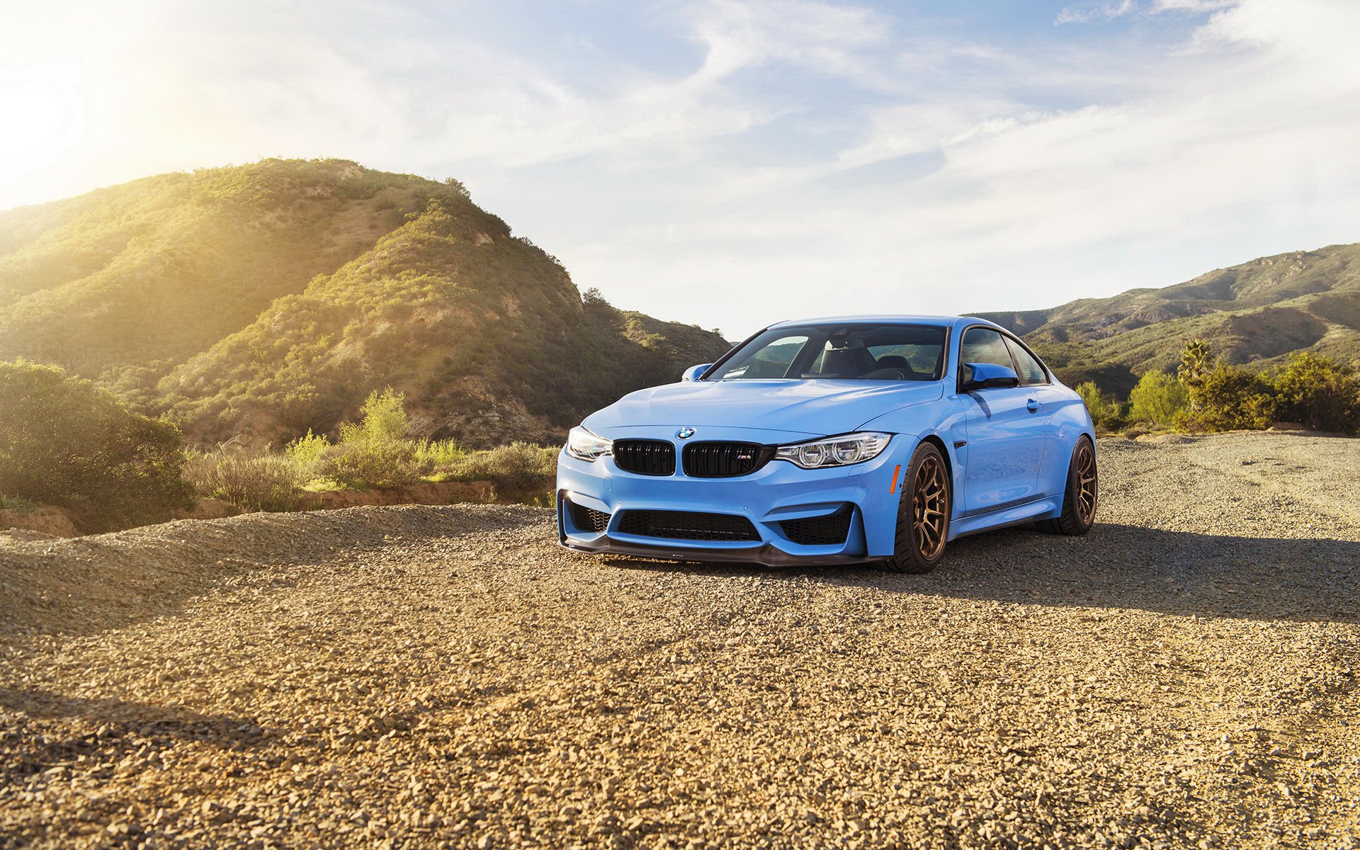 bmw m4 voiture bleu