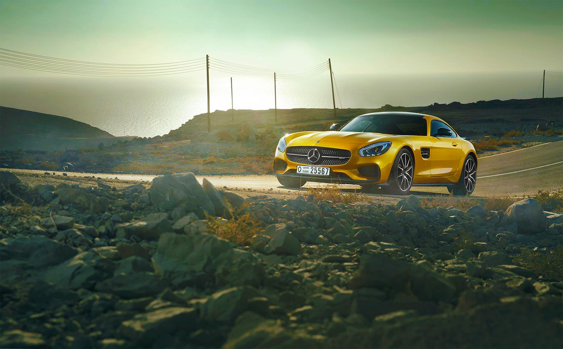 mercedes-benz amg gt s 2015 gelb sonne tag meer straße