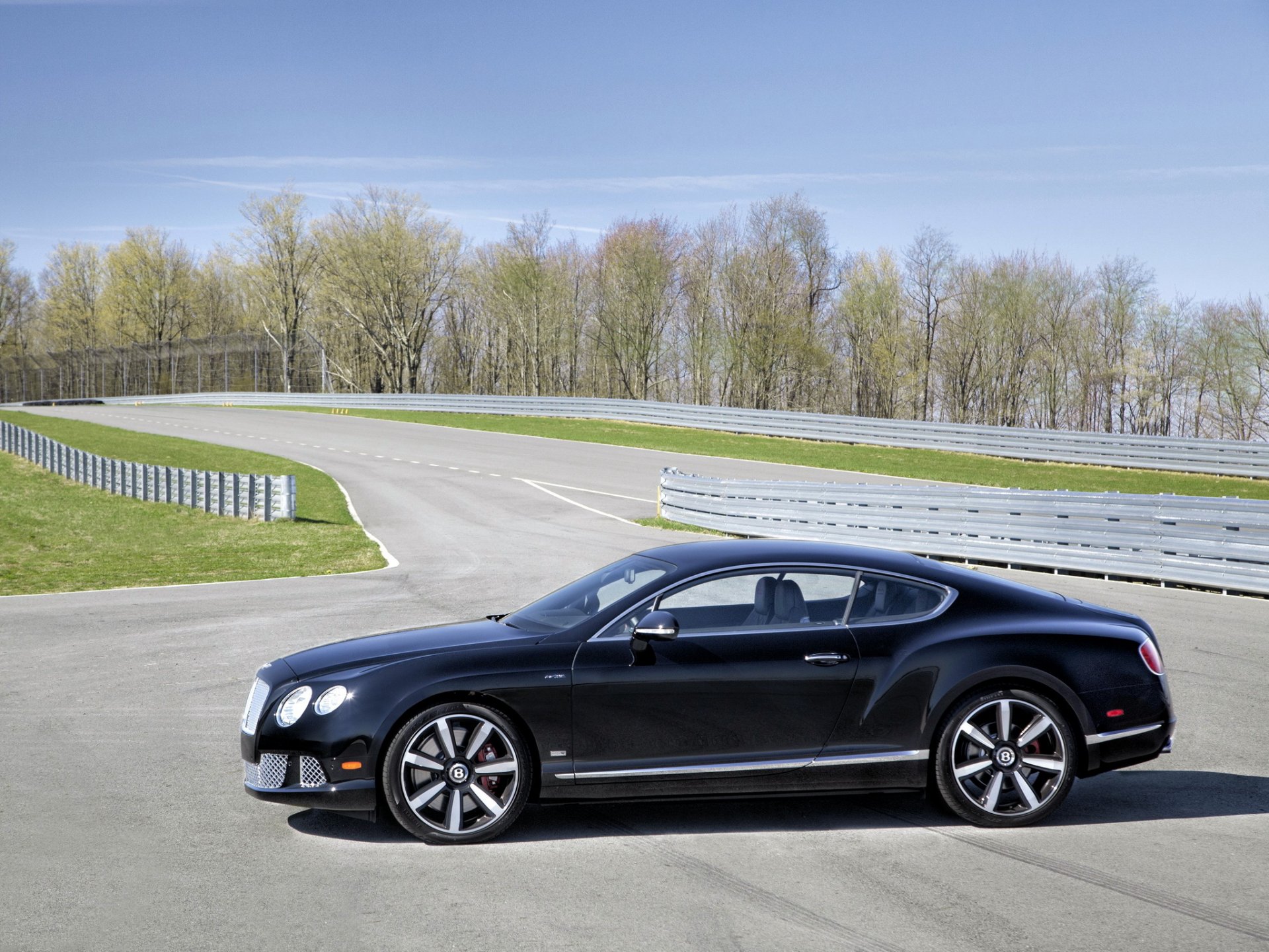 bentley continental gt speed le mans edition voiture piste auto vue latérale