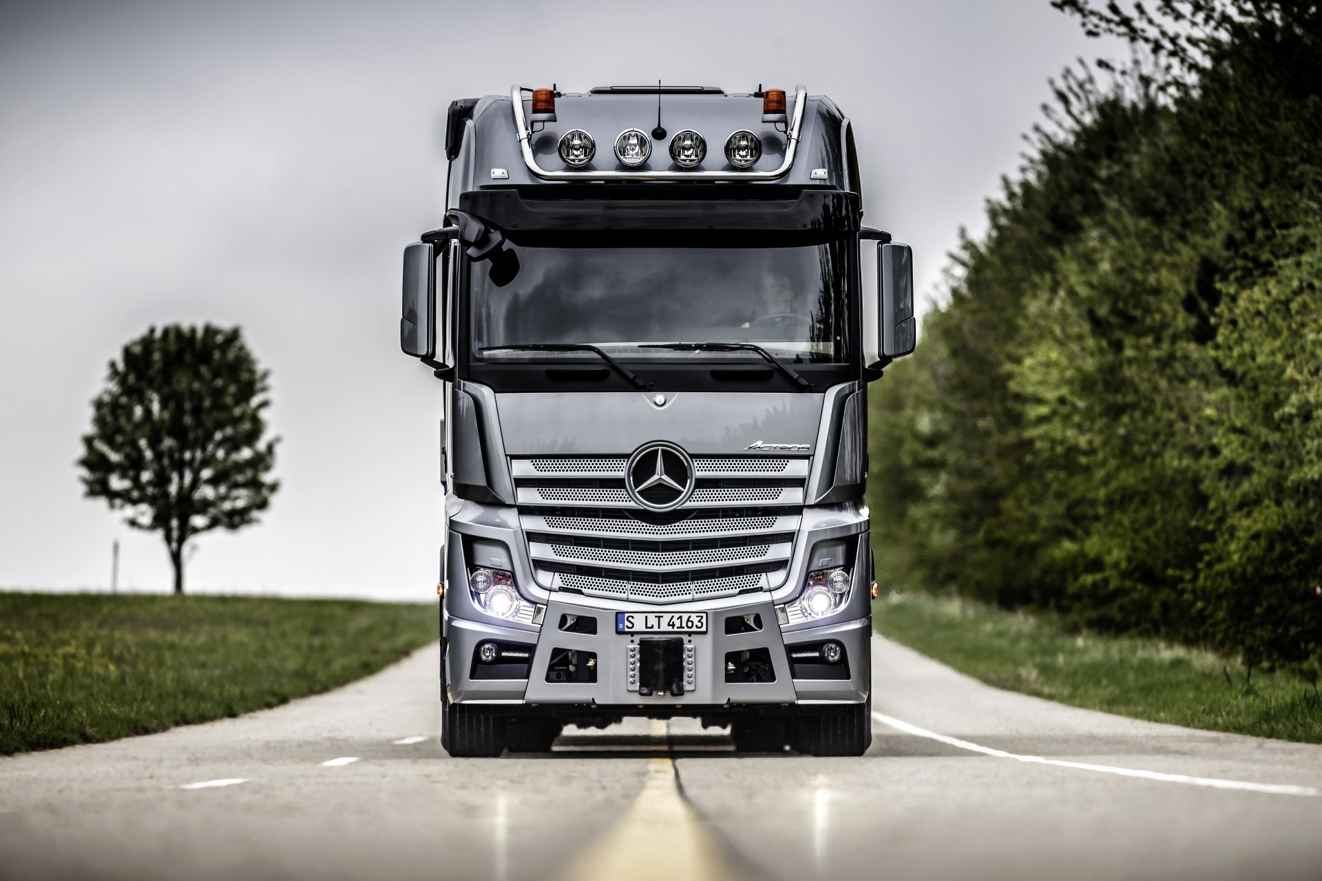 mercedes actros trattore carico hd vista cabina