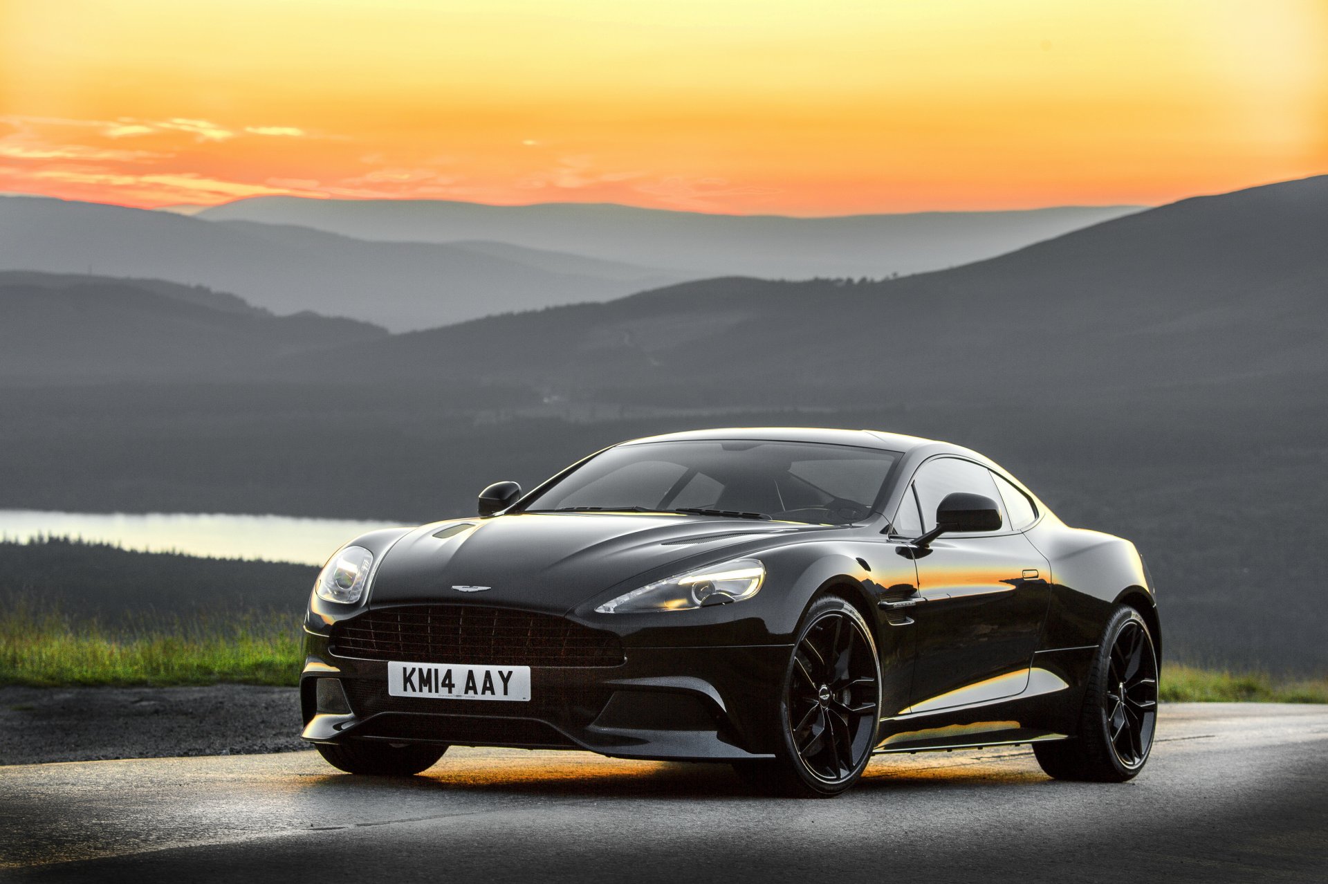 2014 aston martin vanquish carbono aston martin wankwish tarde puesta de sol