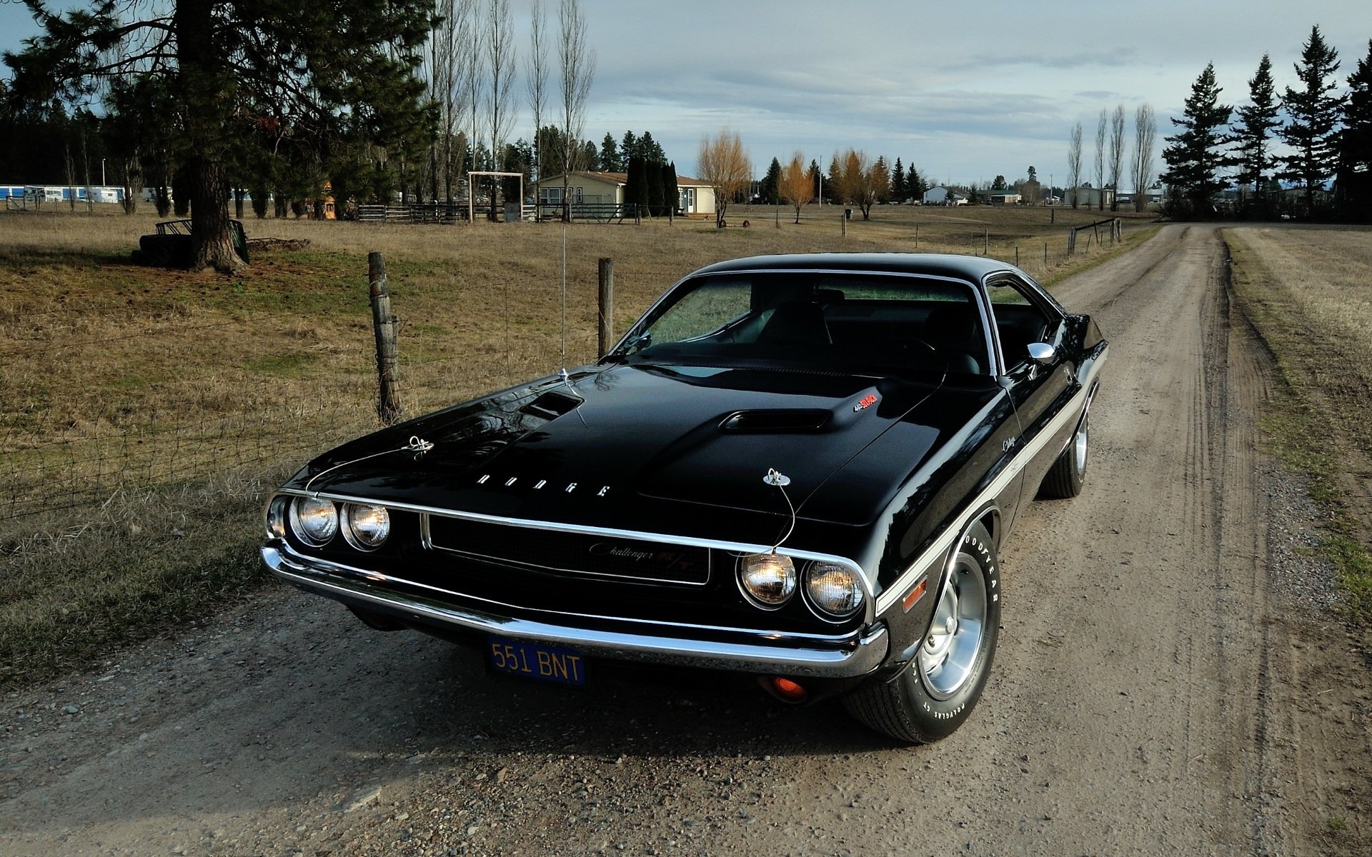 esquivar challenger rt six pack dodge challenger coche del músculo muscle car frente fondo