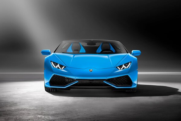 Lamborghini bleu vue de face