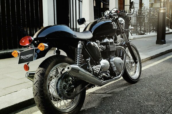 Photo of the triumph motorcycle in the city