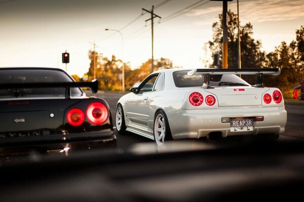 Schwarze und weiße autos nissan skyline gthtl cdtnjajhjv