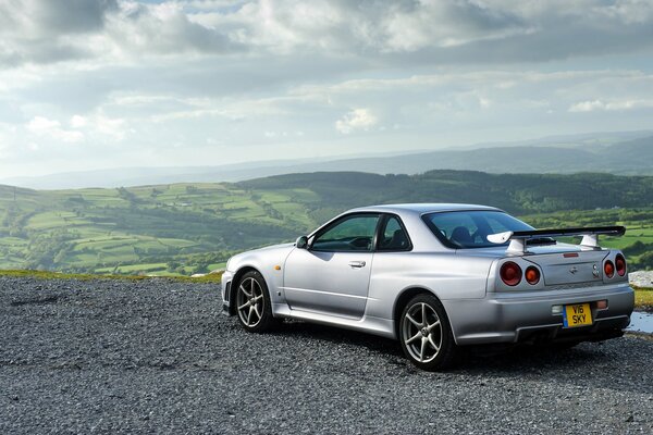 Nissan Skyline gt-r sports car on the horizon