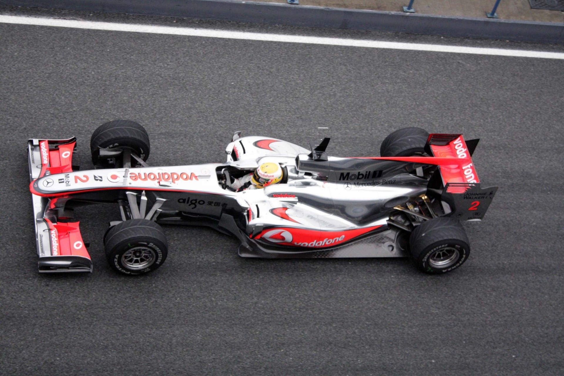 льюис хэмилтон mclaren mp4-25 f1