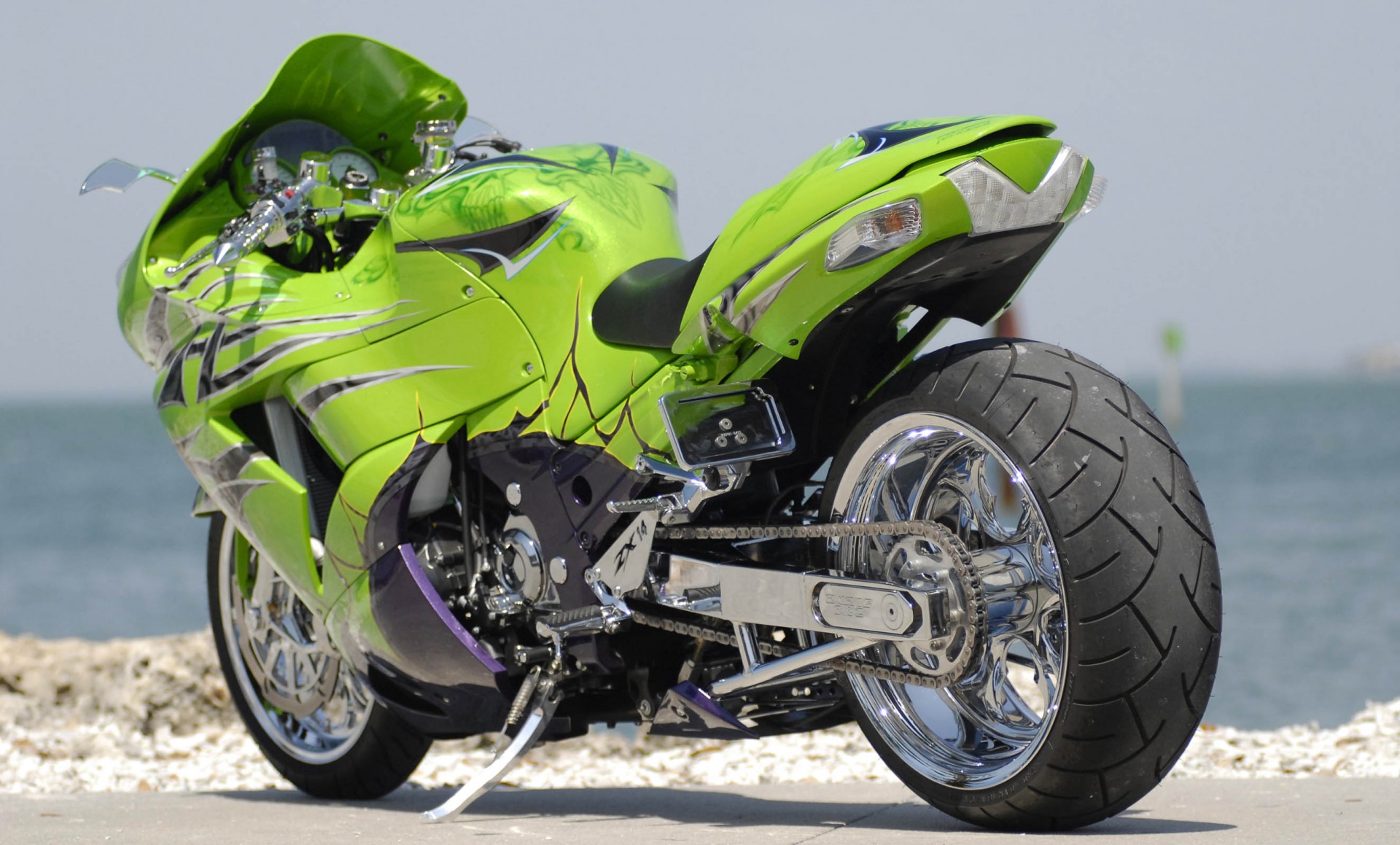 zx14 green bike