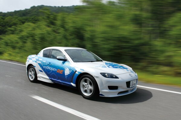 White Mazda rx-8 powered by hydrogen