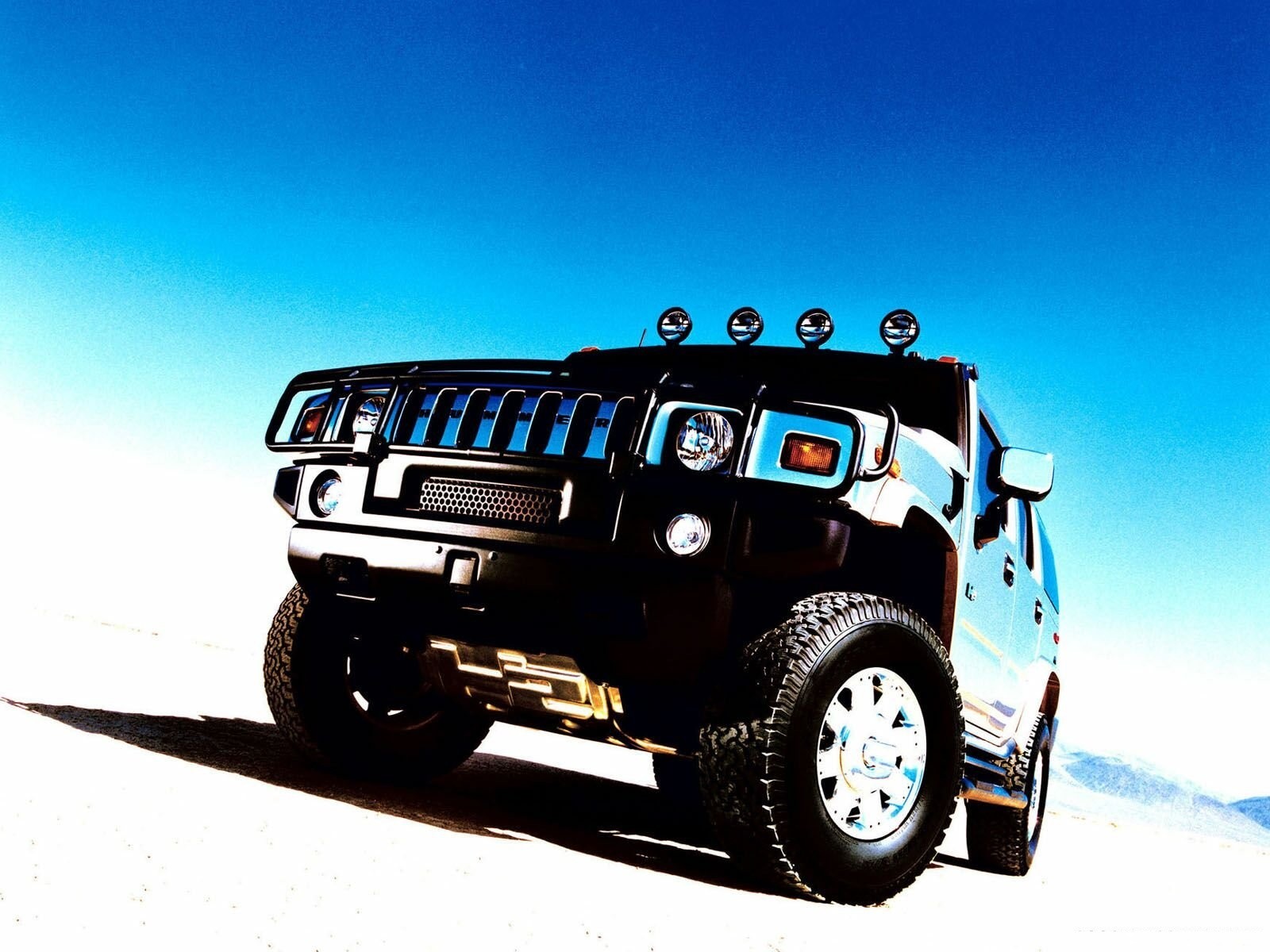 voitures hummer jeep désert