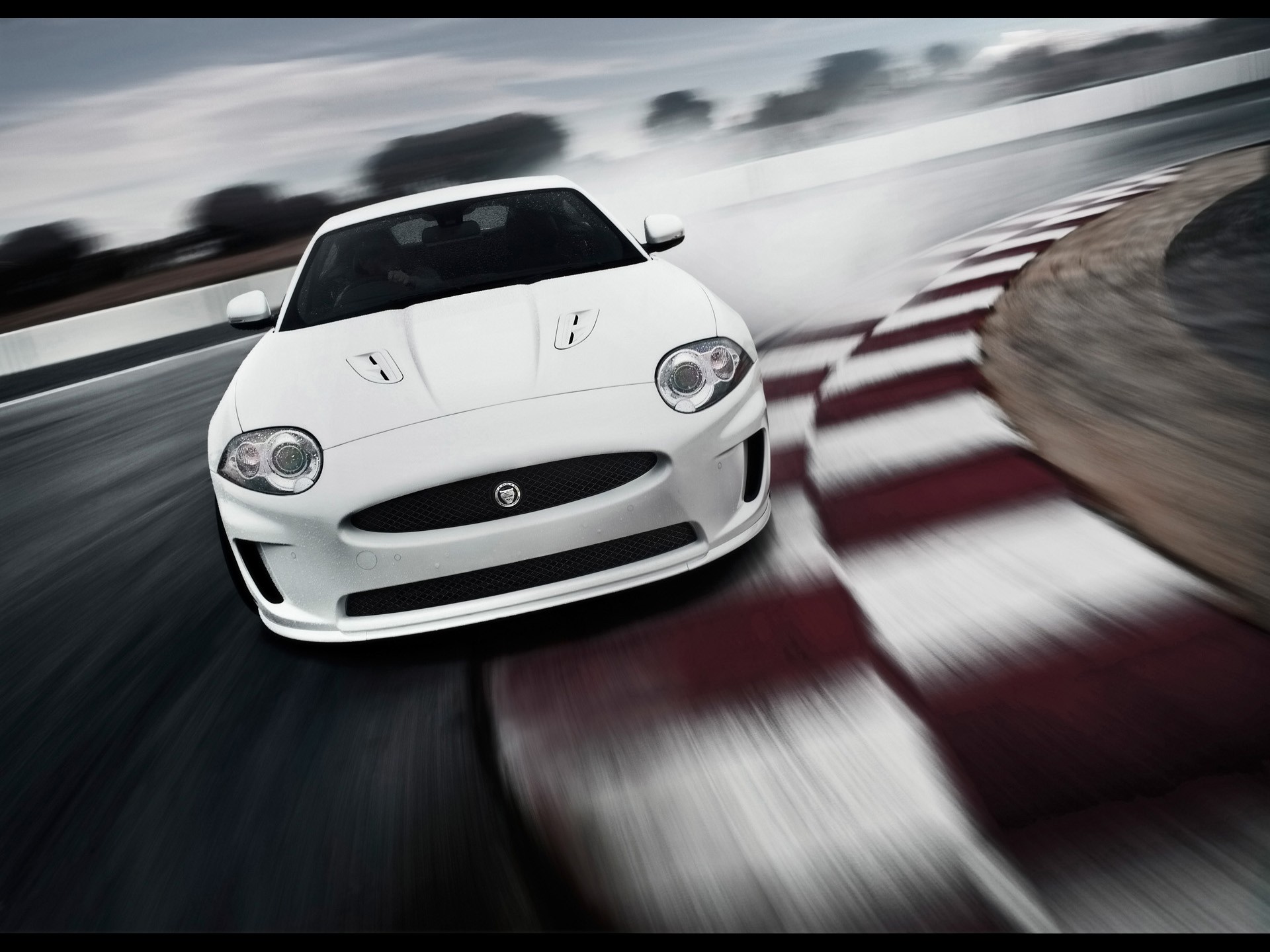 jaguar xkr специальные издание скорости