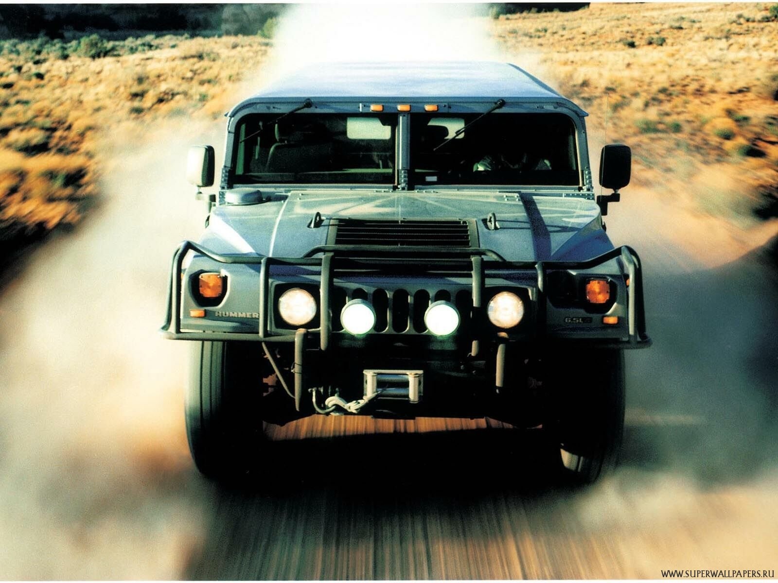 auto hummer jeep deserto