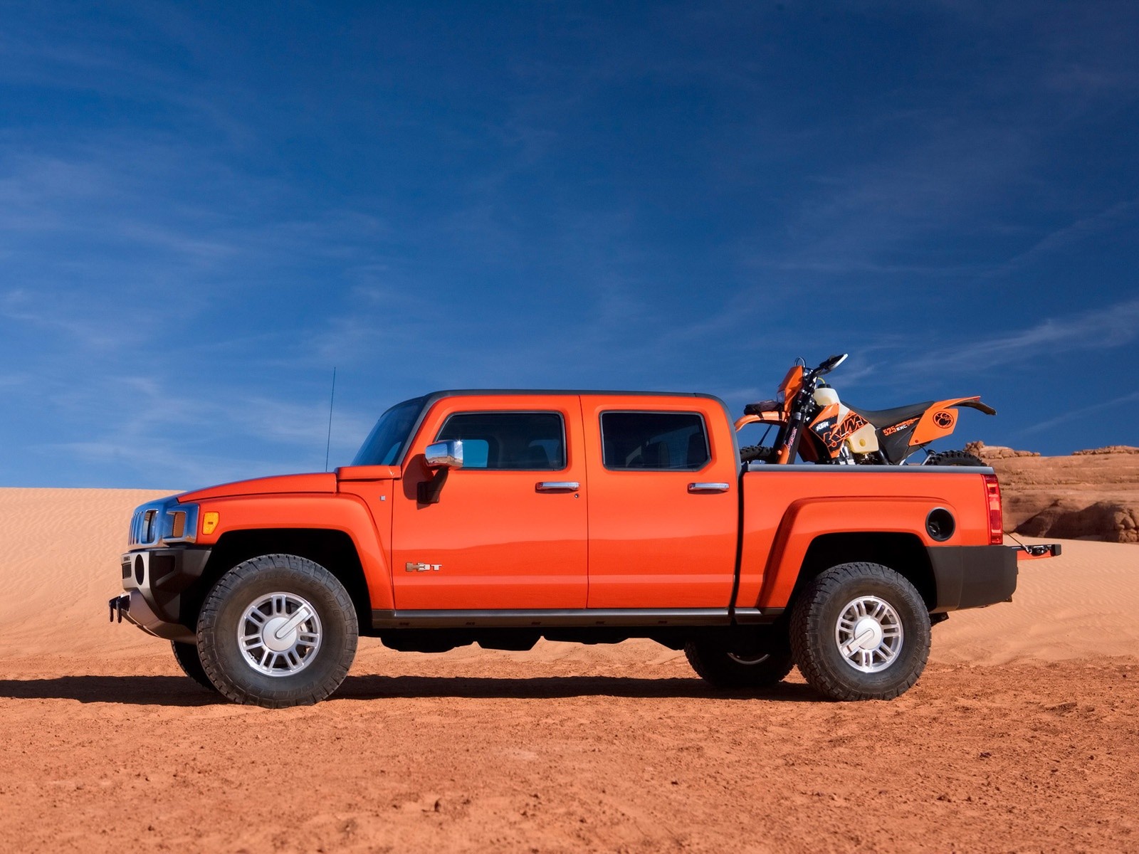 hummer h3t hummer y motocicleta