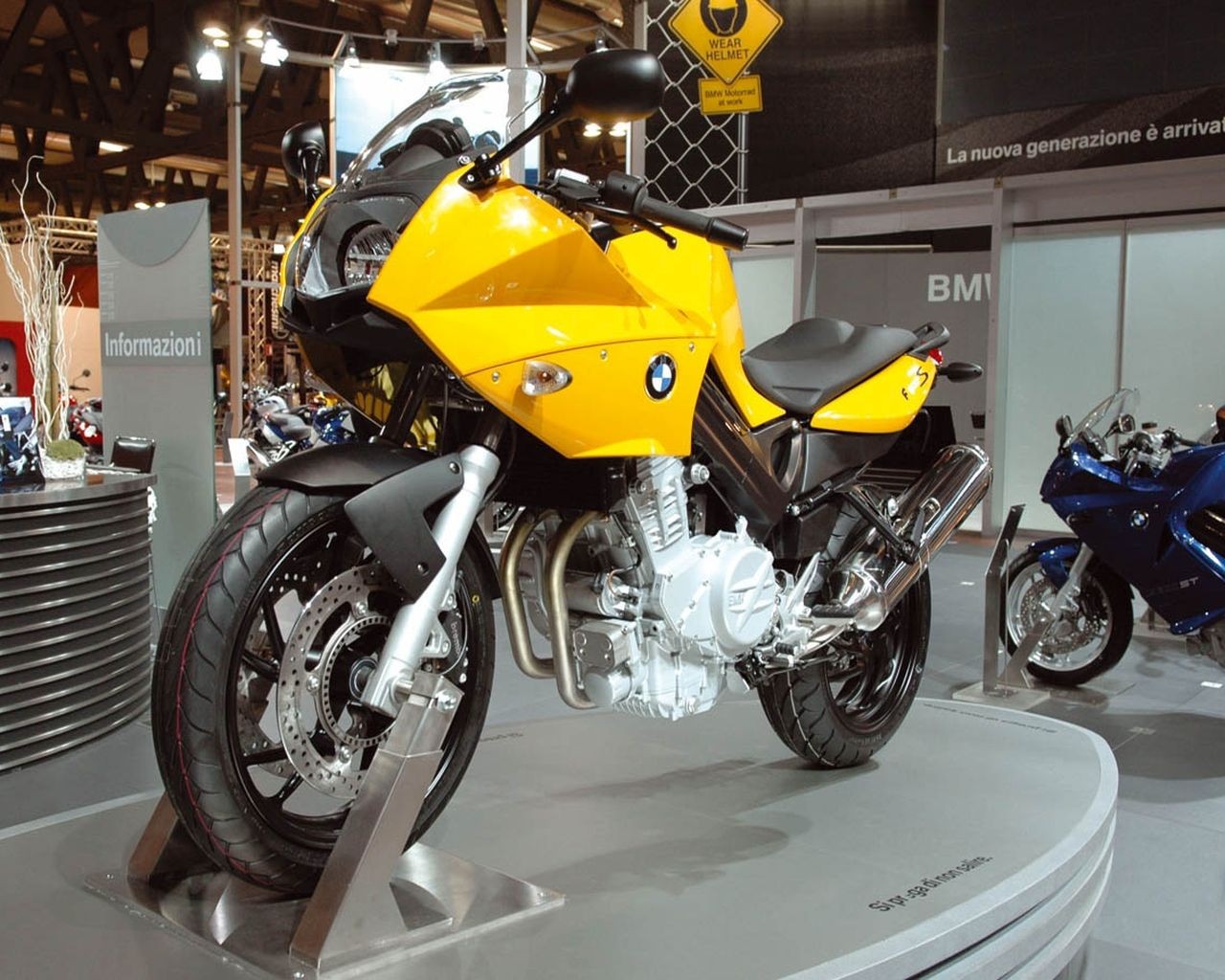 bmw giallo bici