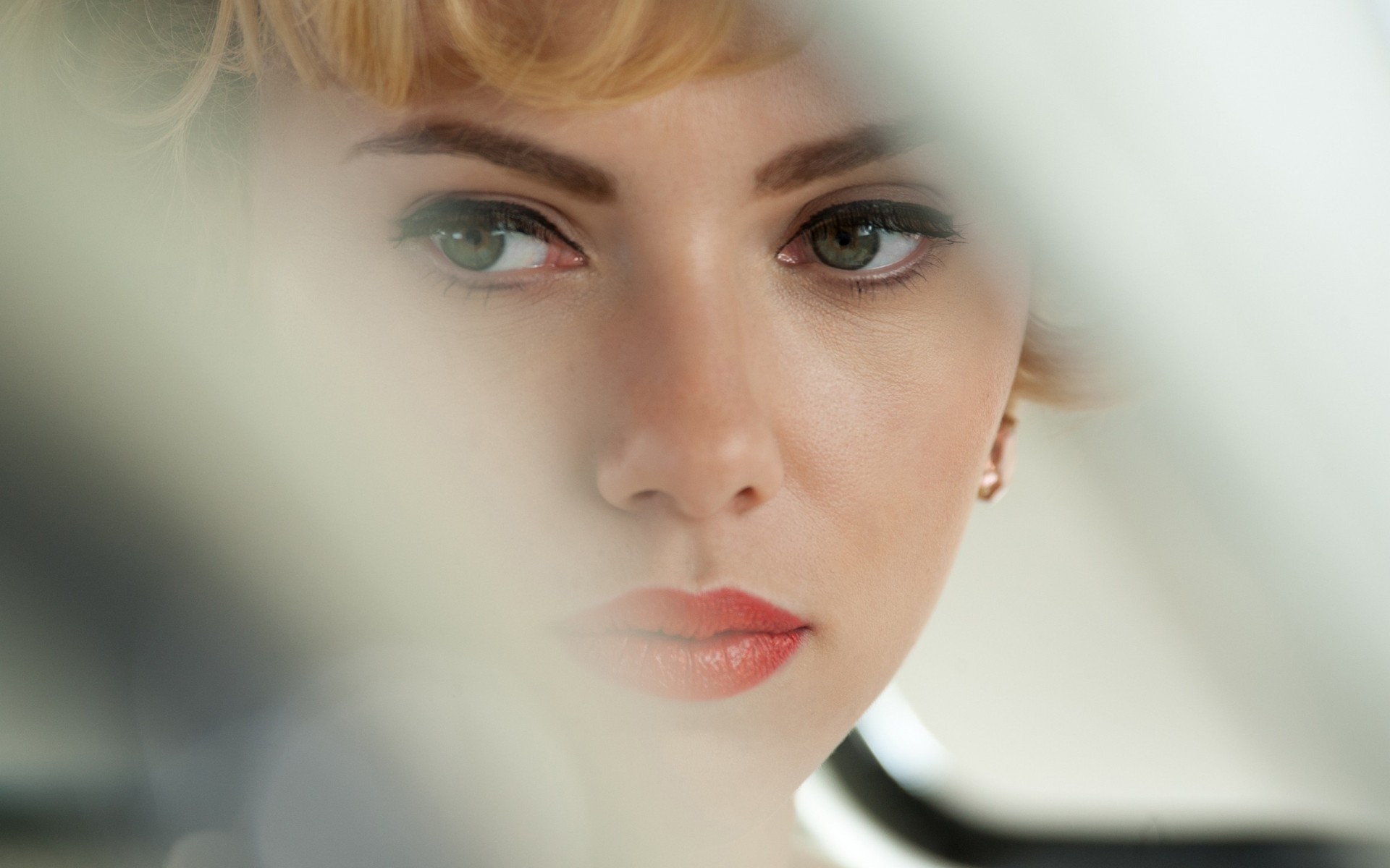 make-up scarlett johansson aussehen blendung