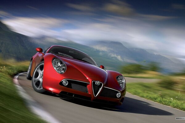 Fahrt mit dem Alfa Romeo in den Bergen