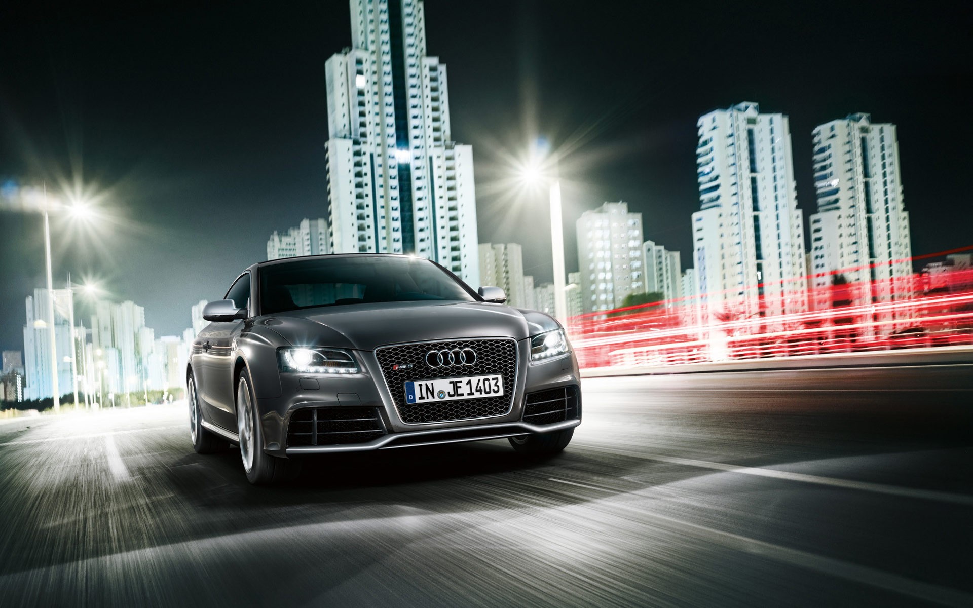 audi rs5 velocità grigio città notte