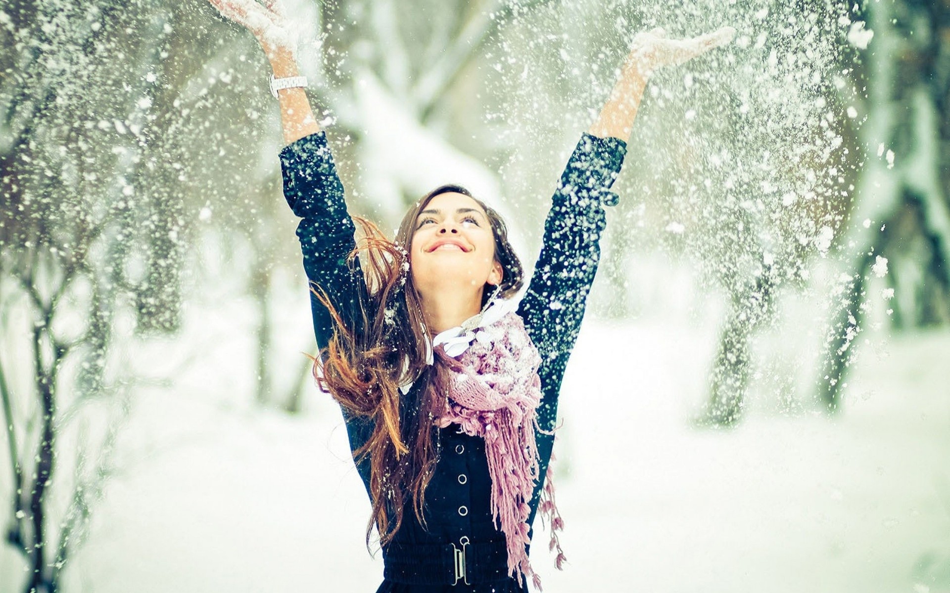 mujer nieve chica morena blanco invierno