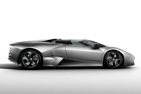 Futuristico lambo Silver Car