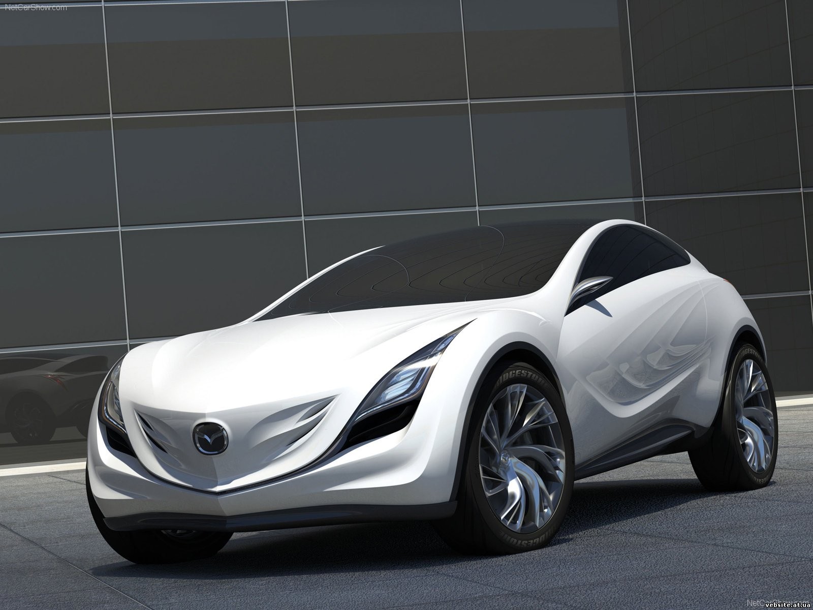 mazda ryuga концепция белая