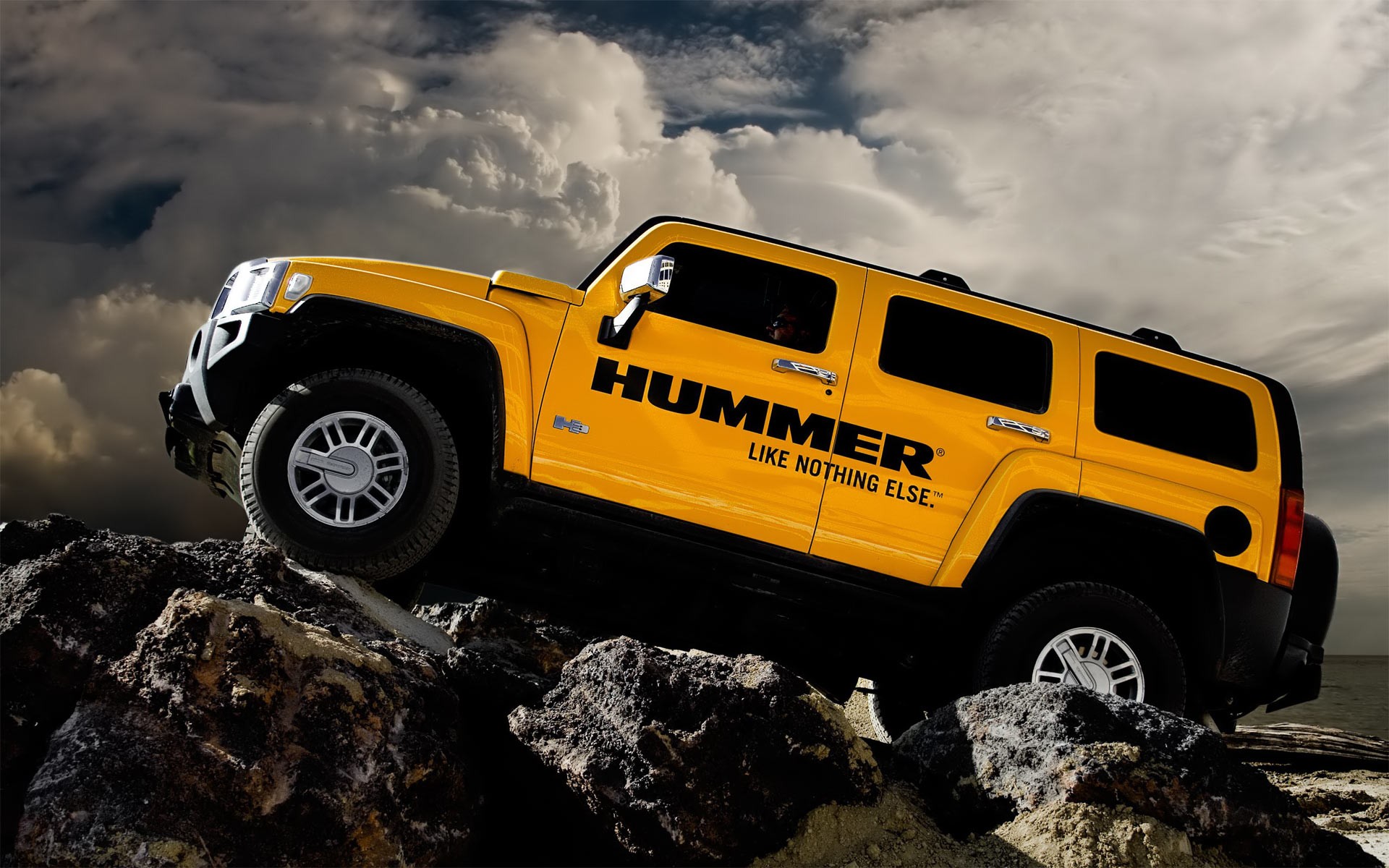 hummer steine wolken