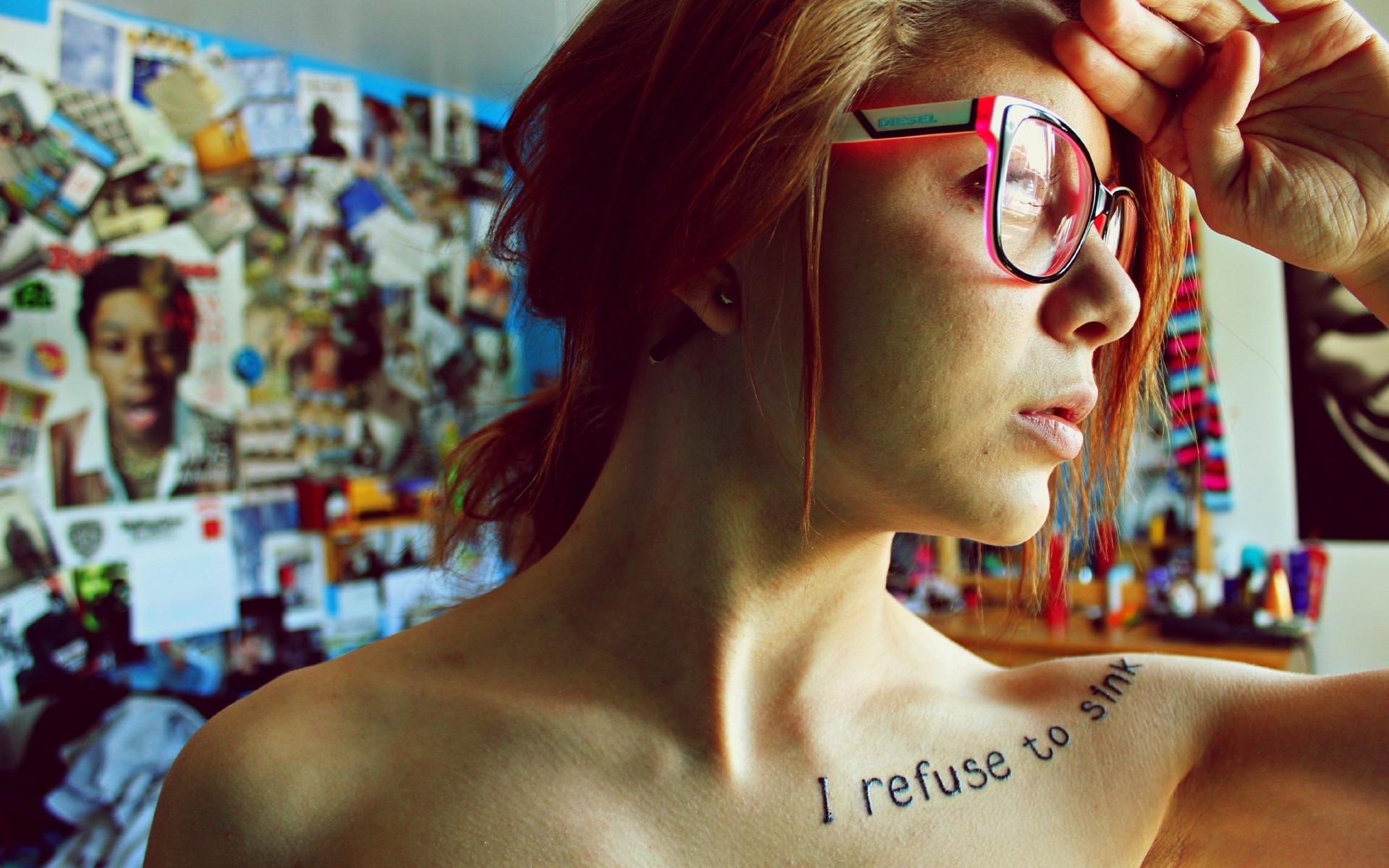 tattoos red hair girl sunglasse