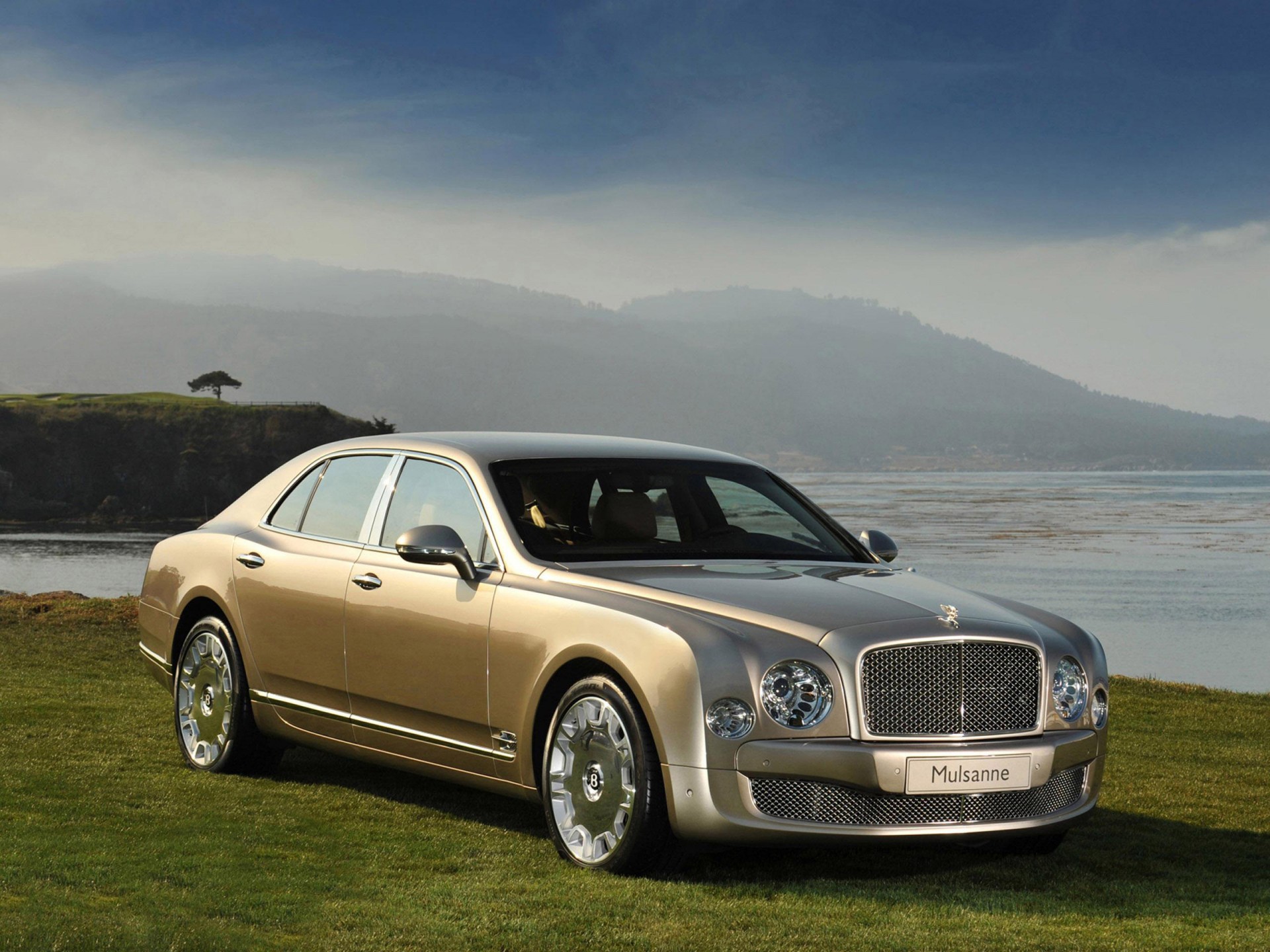 bentley mulsanne beige eau paysage