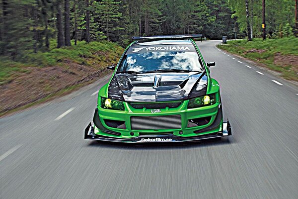 Auto mitsubishi evo 9 tuning sport