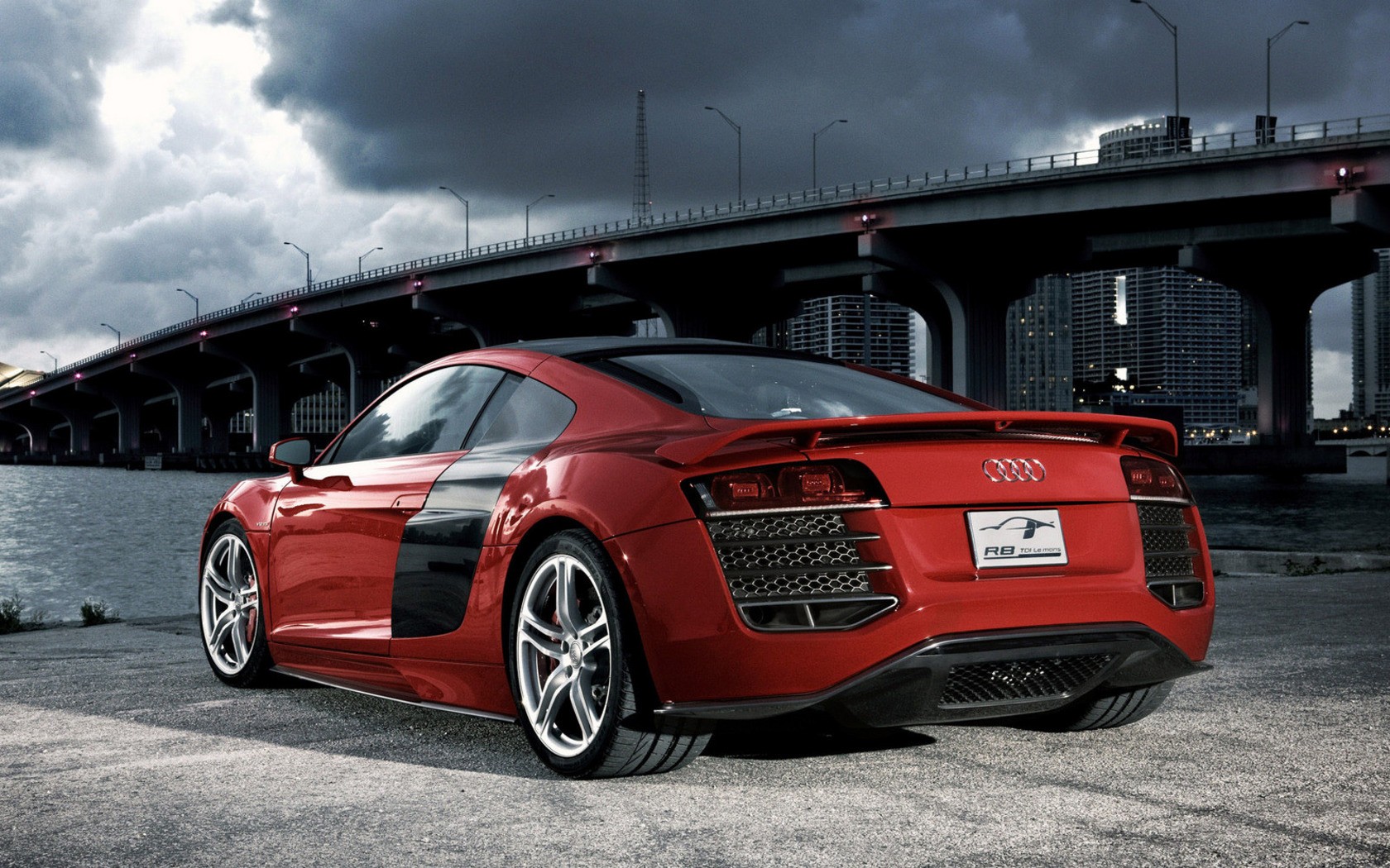 audi samochód sportowy r8